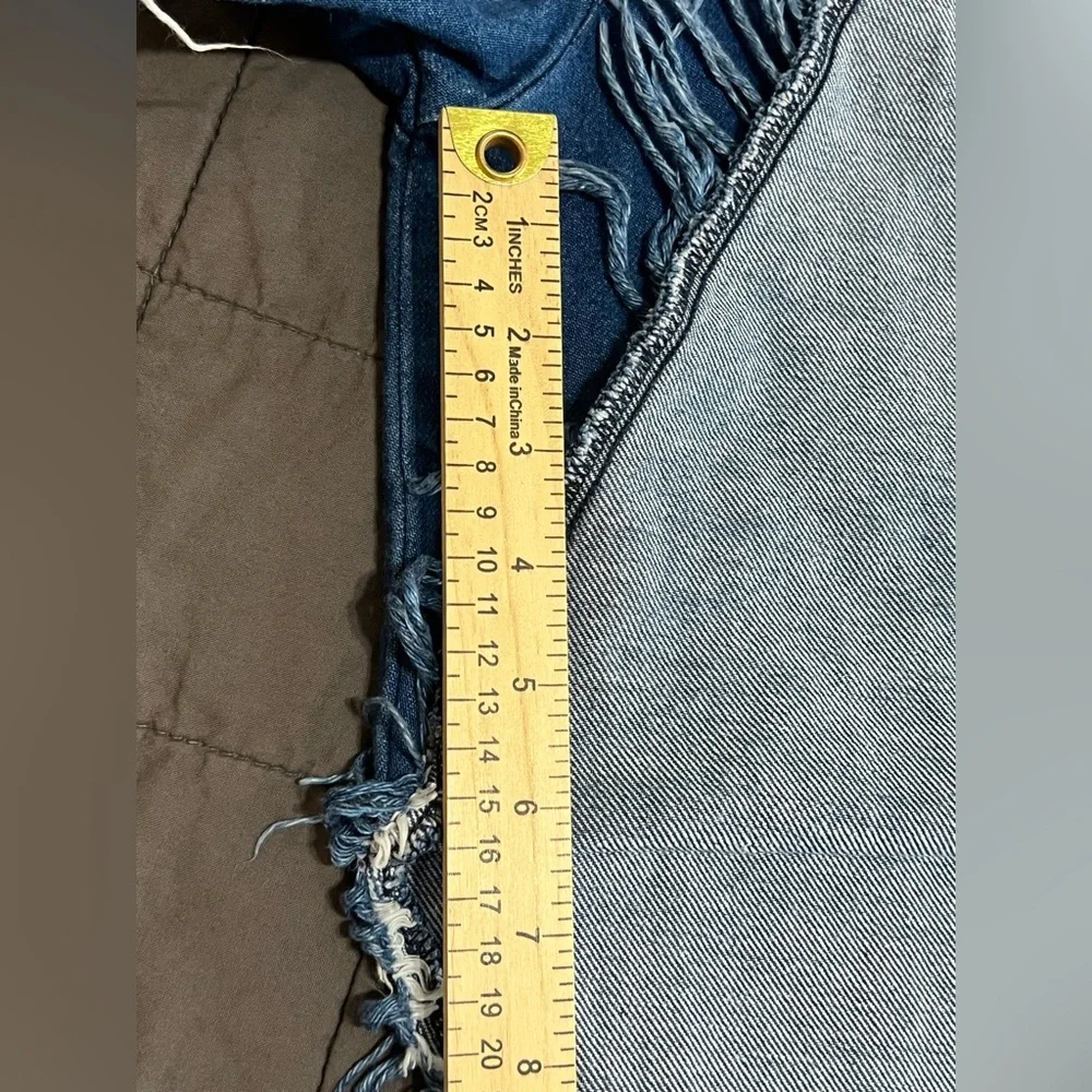 BDG DENIM RAW EDGE SIDE SLIT DENIM TOP SZ M BACK ZIP WESTERN COWGIRL BOHO